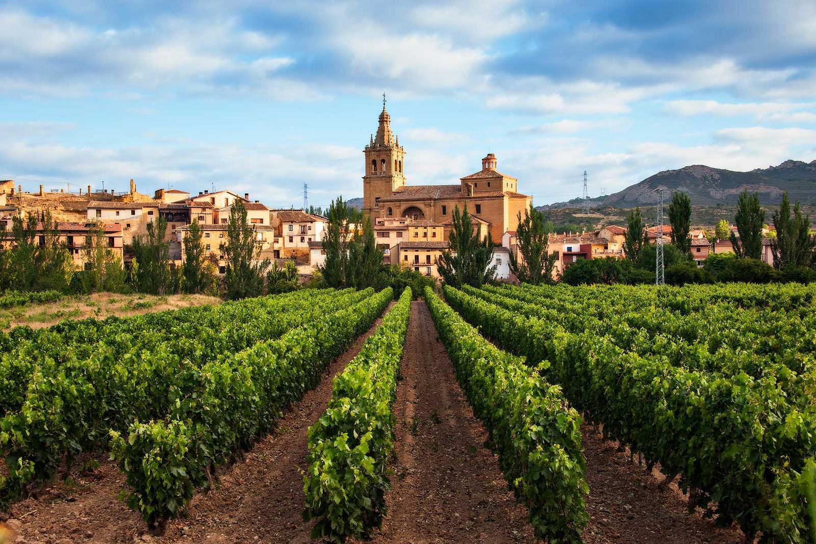 Escapadas de San Valentín: Destinos perfectos para el amor y la amistad